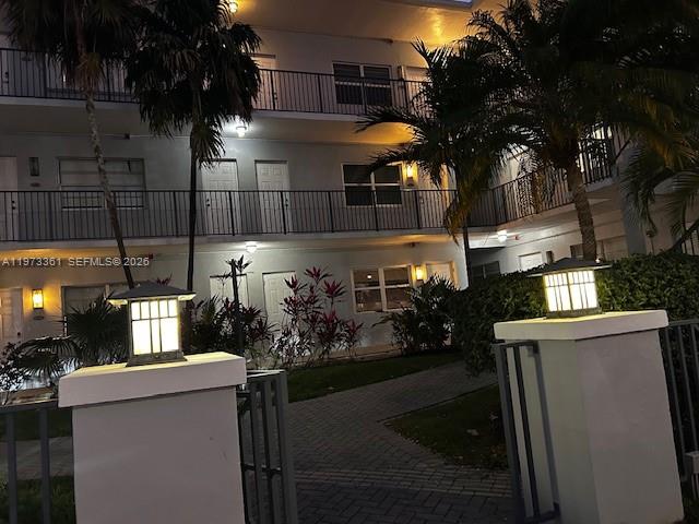 WATERWAY @ HOLLYWOOD BEAC - Residential