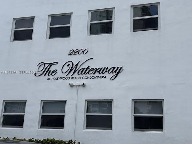 WATERWAY @ HOLLYWOOD BEAC - Residential