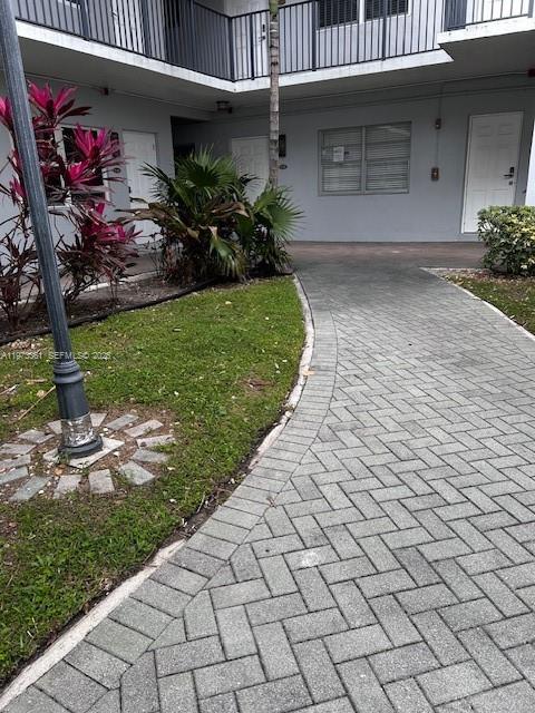 WATERWAY @ HOLLYWOOD BEAC - Residential
