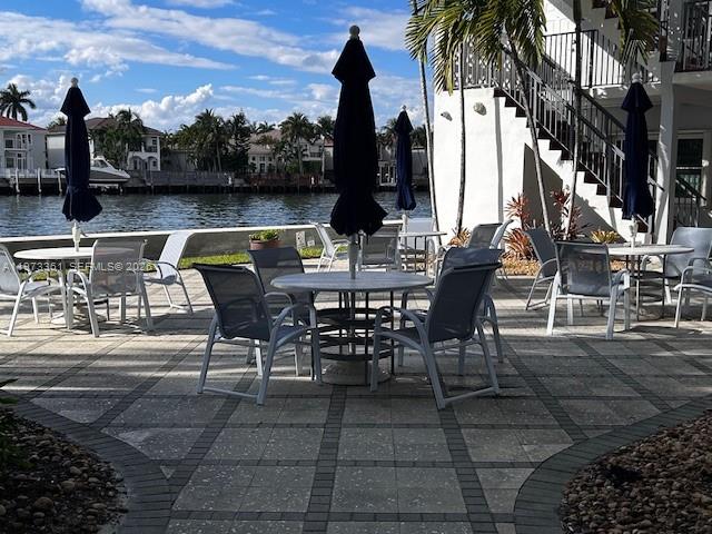 WATERWAY @ HOLLYWOOD BEAC - Residential