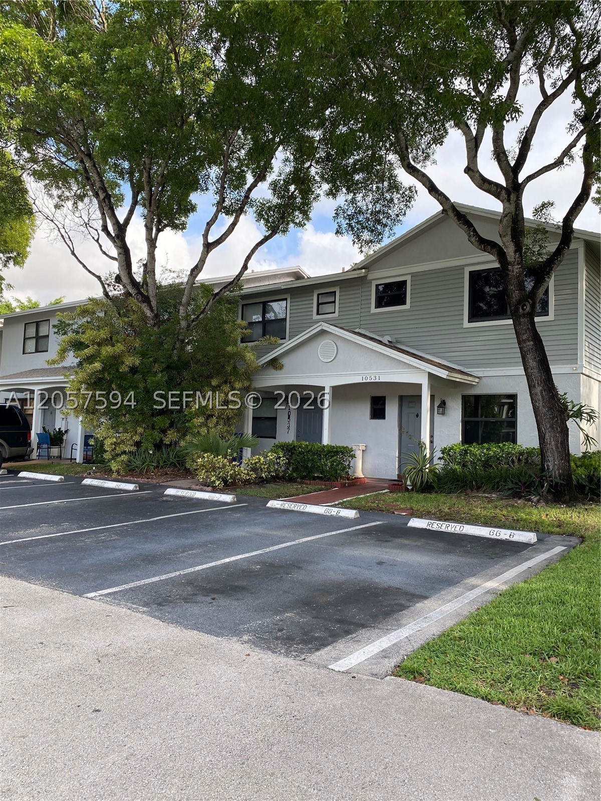 PRICED TO SELL!
Located in the highly sought-after Southbridge Community of Pembroke Pines, this beautifully updated 2-bedroom, 2.5-bathroom townhome offers exceptional value and prime school zoning-some of the best in the area. Each spacious bedroom features its own private en-suite bathroom, with a convenient half bath located on the main floor. The home boasts a newly renovated kitchen and a generous backyard complete with a private storage room-perfect for outdoor living and entertaining. Enjoy the convenience of being just minutes from top-rated restaurants, shopping, hospitals, and more. Community amenities include a clubhouse, swimming pool, tennis courts, playground, and security patrol.