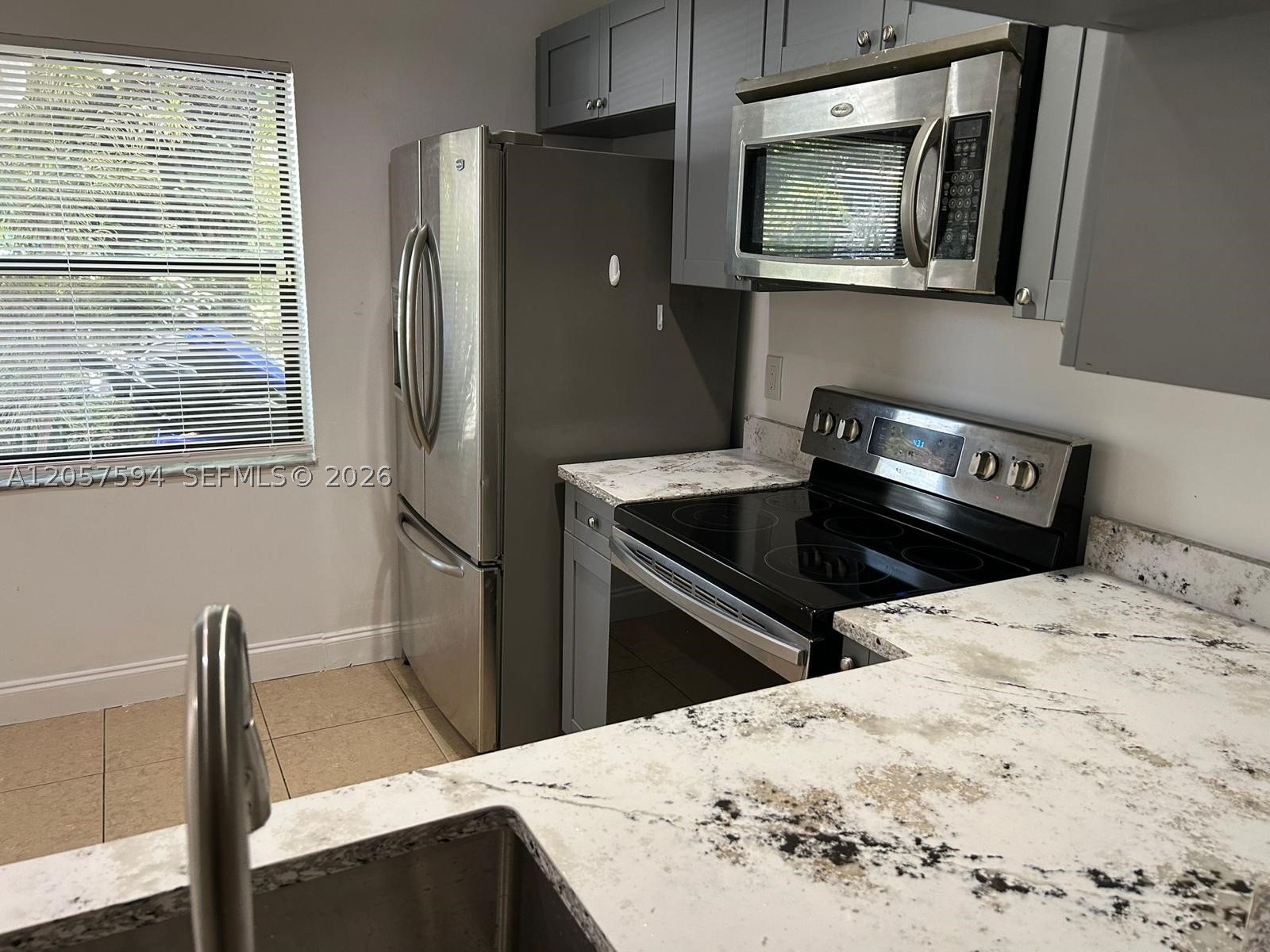 PEMBROKE POINTE SECTION T - Residential