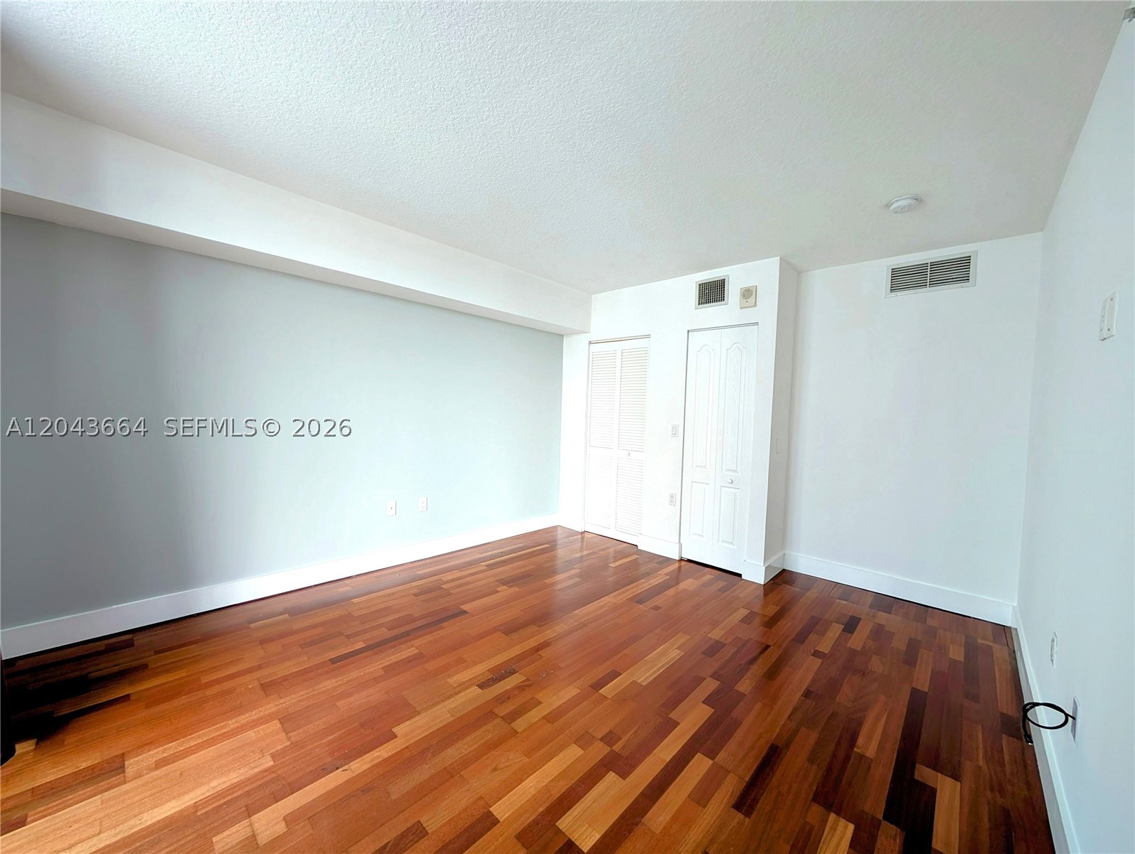 DOUGLAS PLACE CONDO - Residential Lease