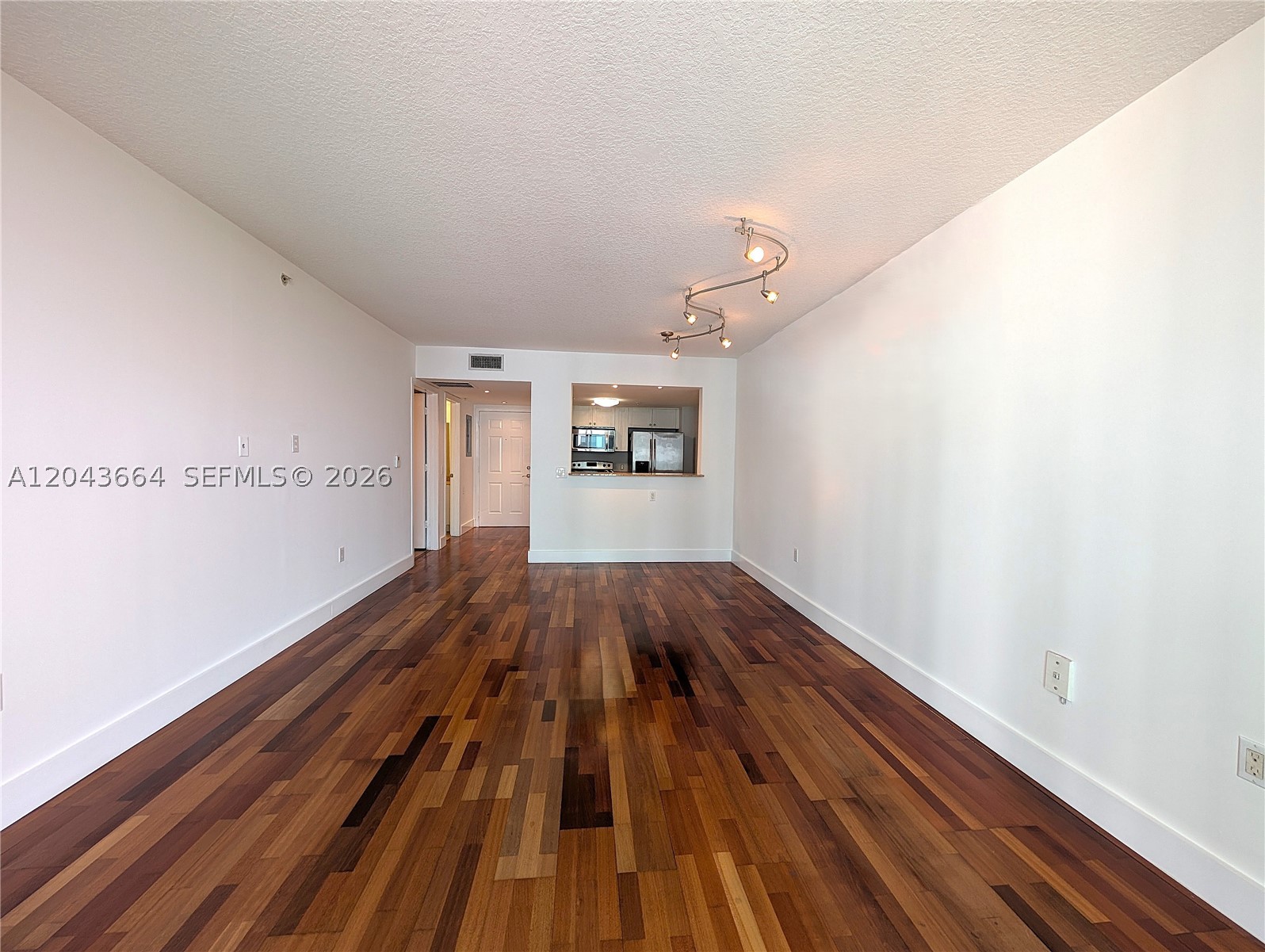 DOUGLAS PLACE CONDO - Residential Lease