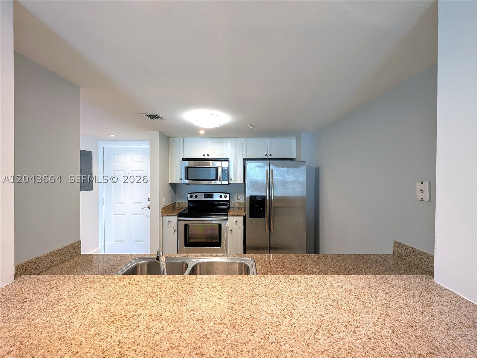 DOUGLAS PLACE CONDO - Residential Lease