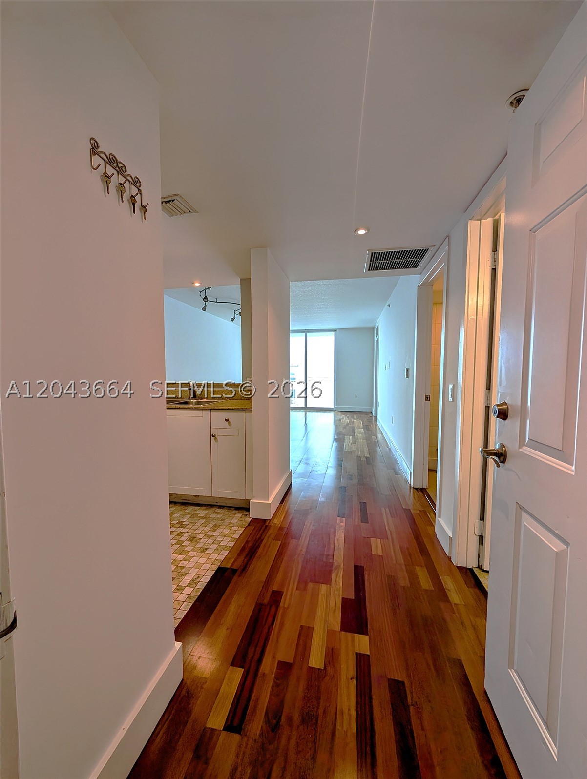 DOUGLAS PLACE CONDO - Residential Lease