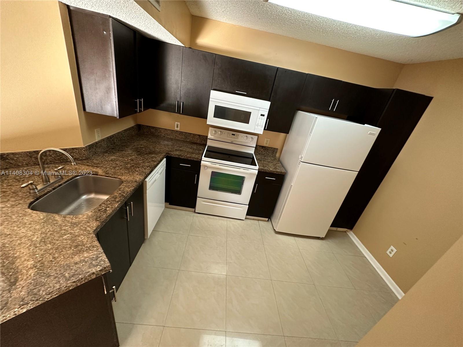 EDGEWATER CONDO - Residential Lease