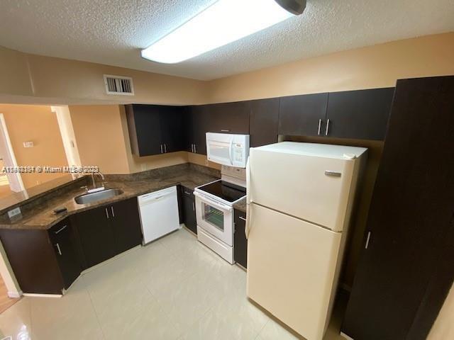 EDGEWATER CONDO - Residential Lease