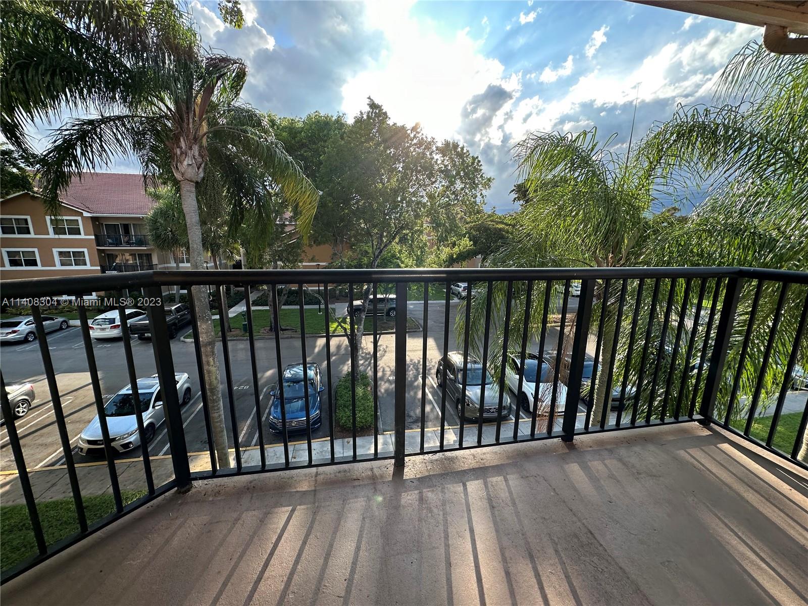 EDGEWATER CONDO - Residential Lease