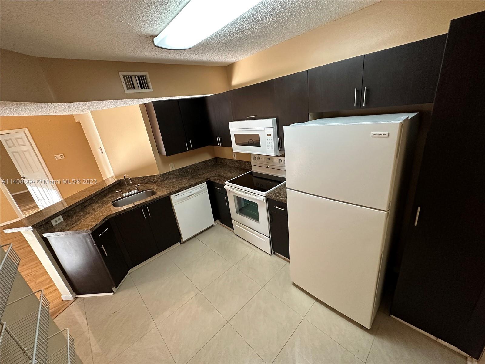 EDGEWATER CONDO - Residential Lease