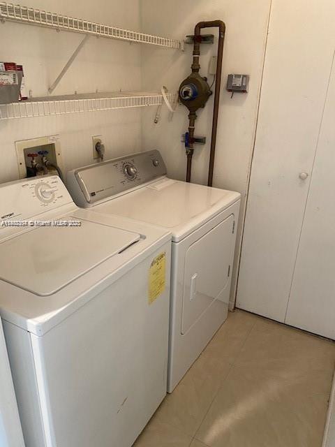 EDGEWATER CONDO - Residential Lease