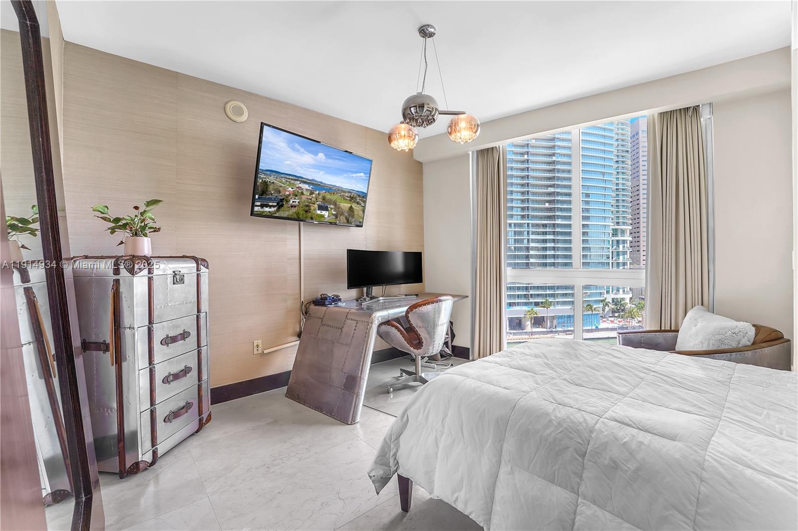 ICONBRICKELL CONDO NO 1 - Residential