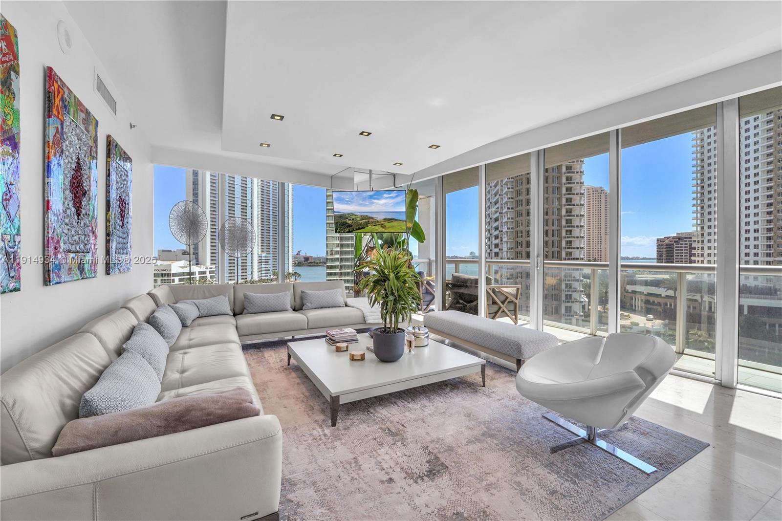 ICONBRICKELL CONDO NO 1 - Residential