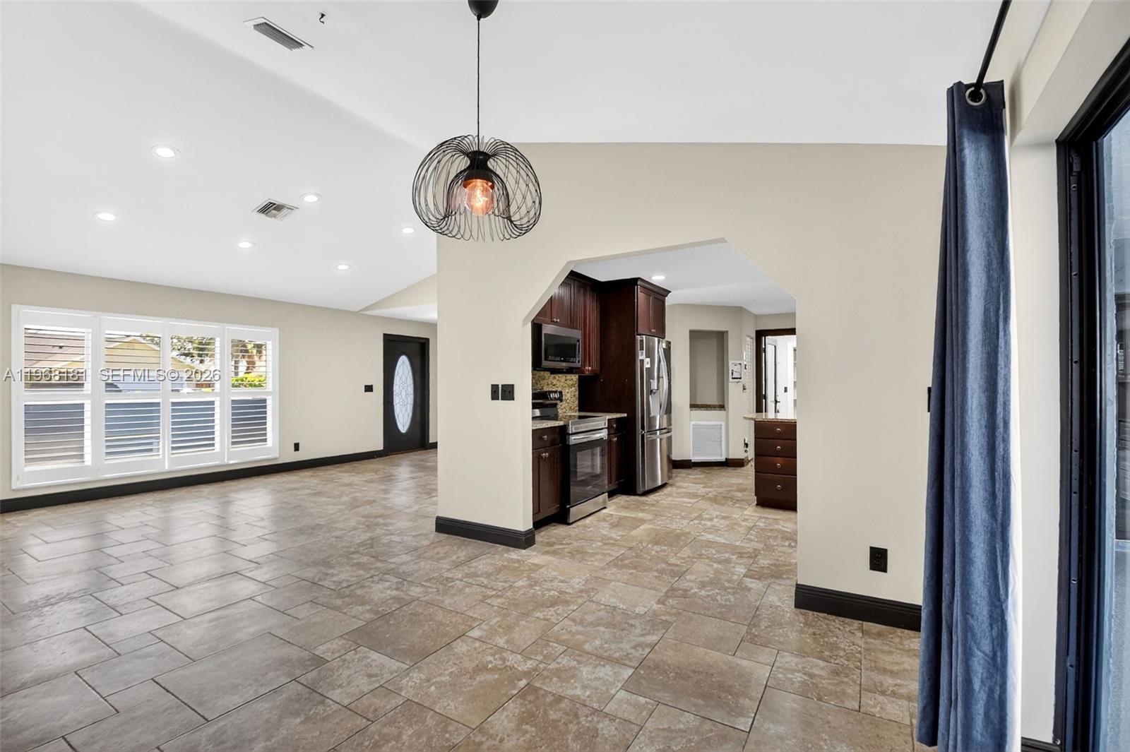 SUGAR POND MANOR OF WELLI - Residential