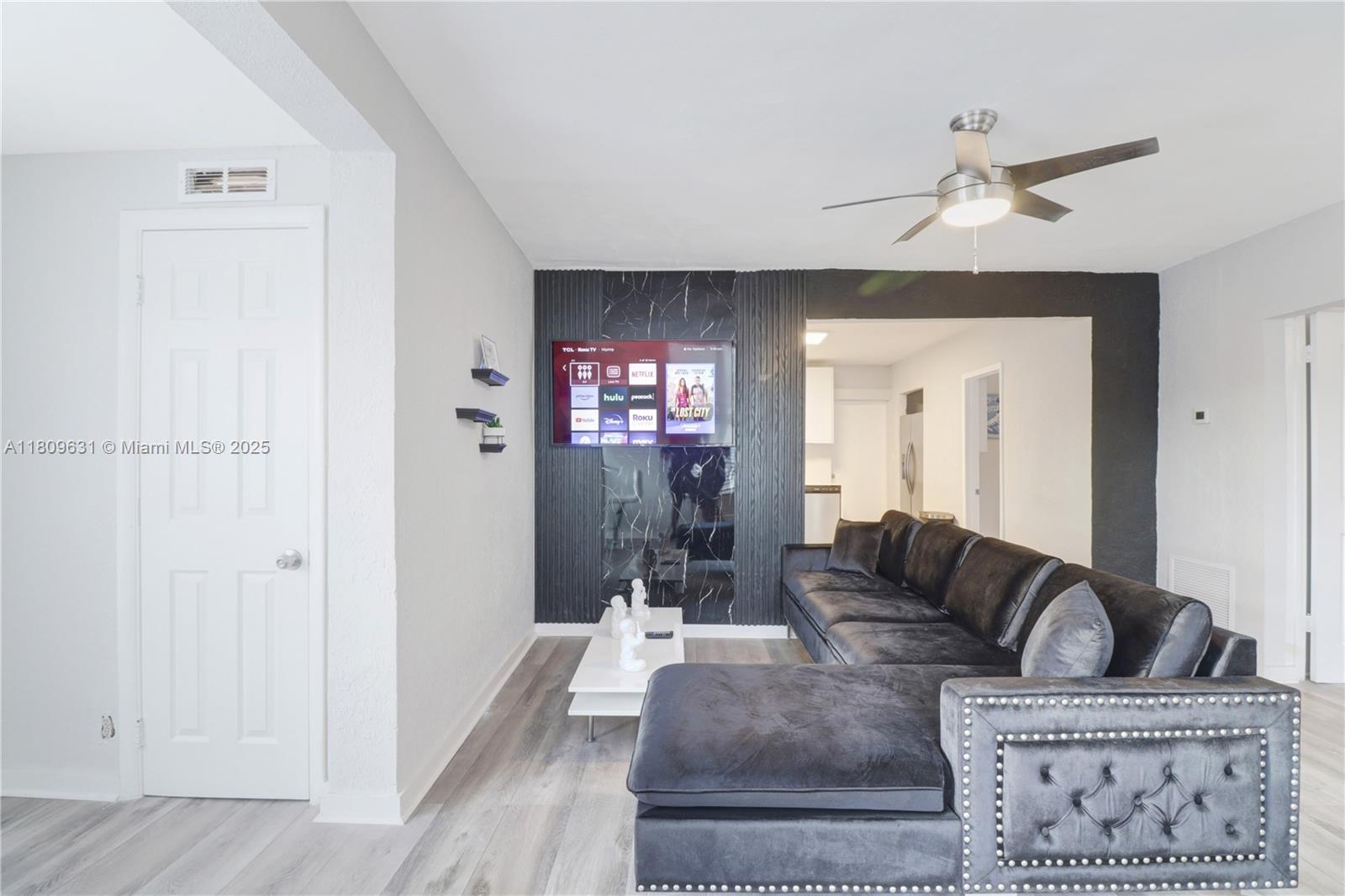 SUN LAND PARK - Residential
