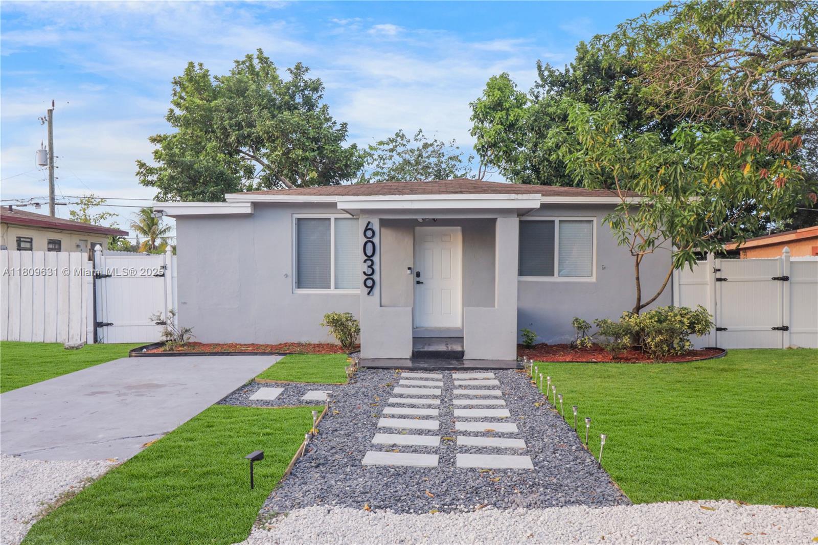 SUN LAND PARK - Residential