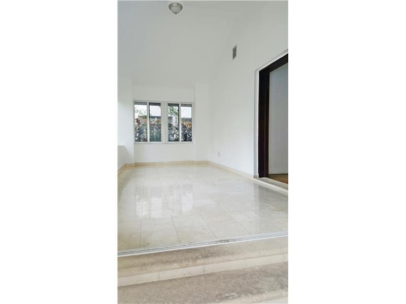 BROADMOOR - Residential Lease