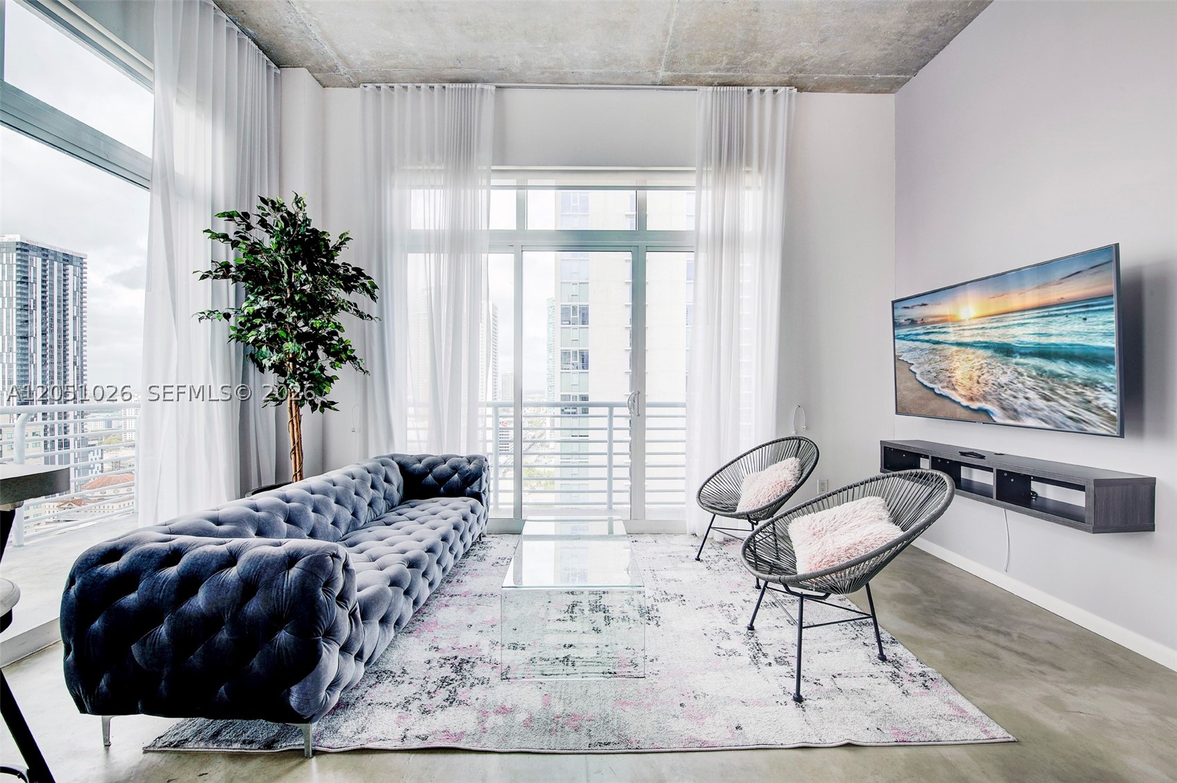 THE LOFT DOWNTOWN CONDO - Residential Lease