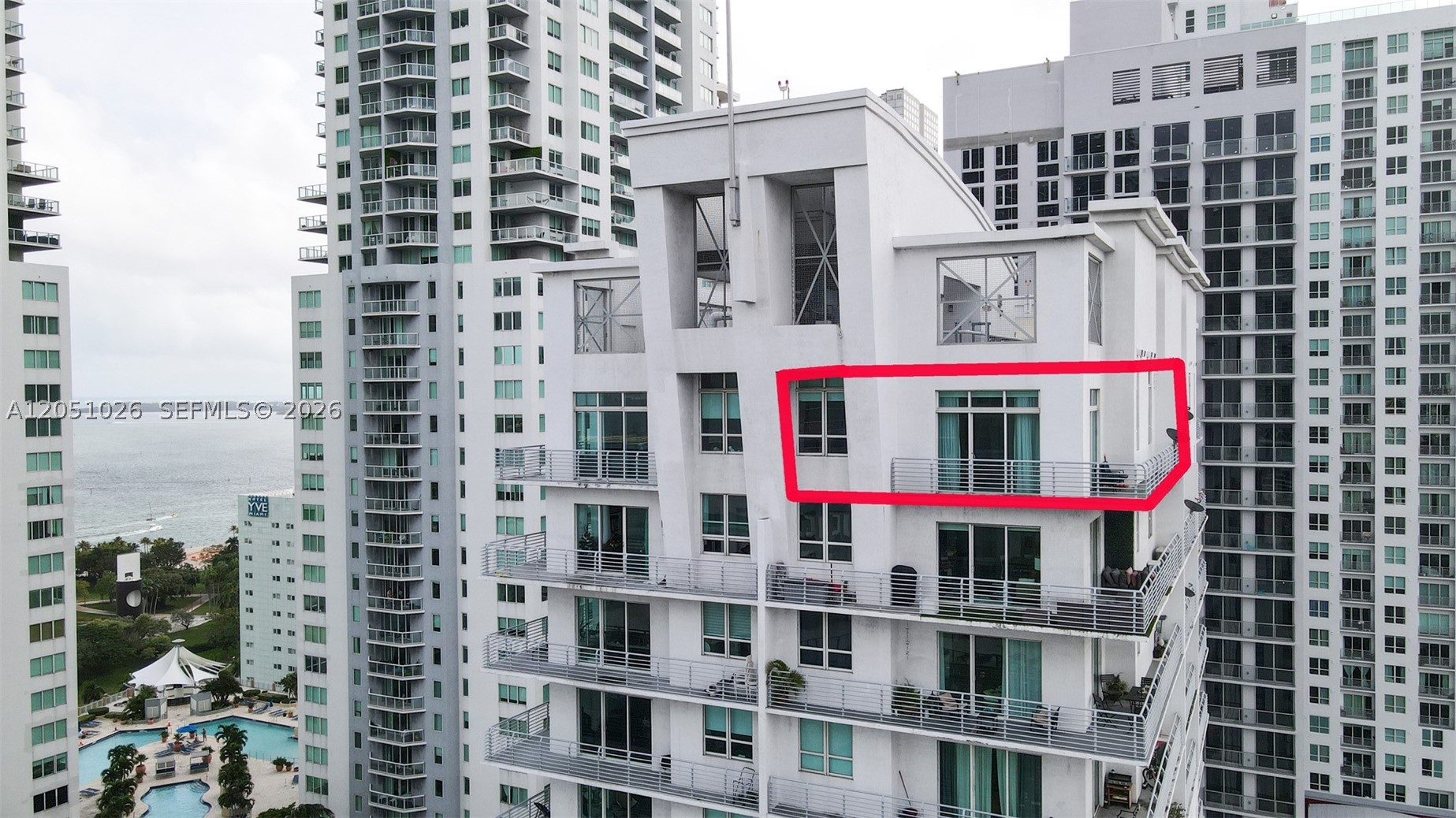 THE LOFT DOWNTOWN CONDO - Residential Lease