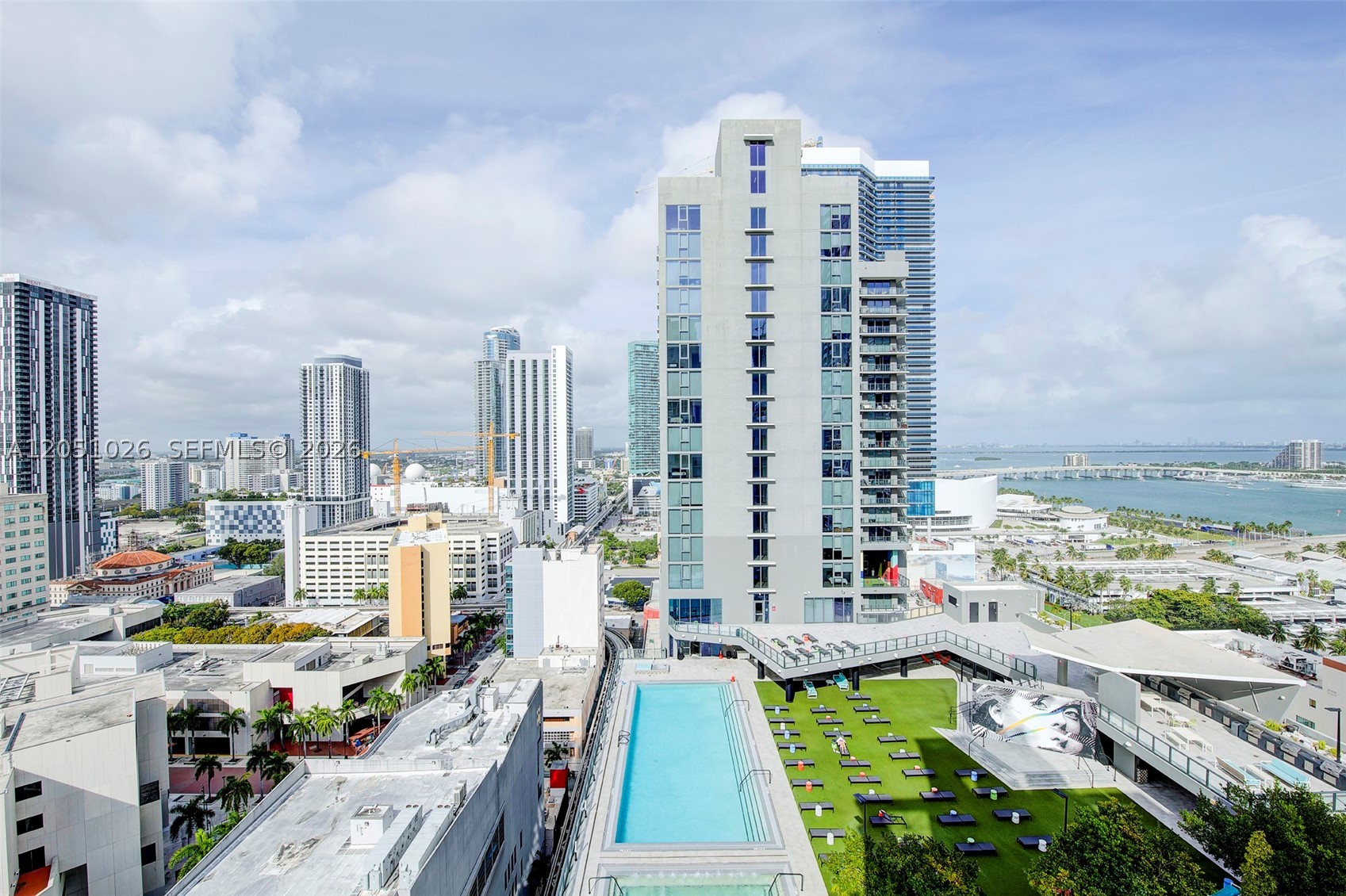 THE LOFT DOWNTOWN CONDO - Residential Lease