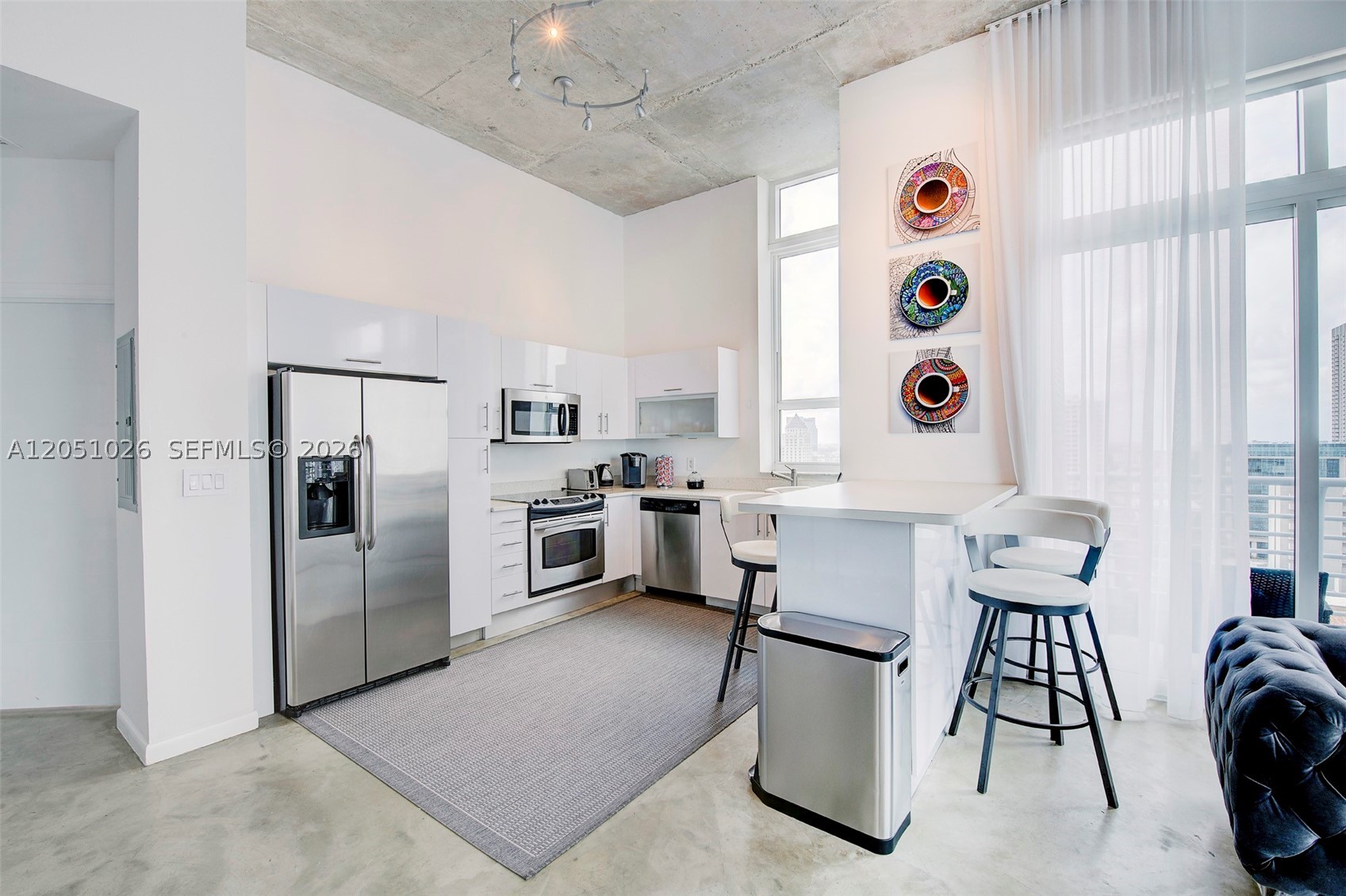 THE LOFT DOWNTOWN CONDO - Residential Lease
