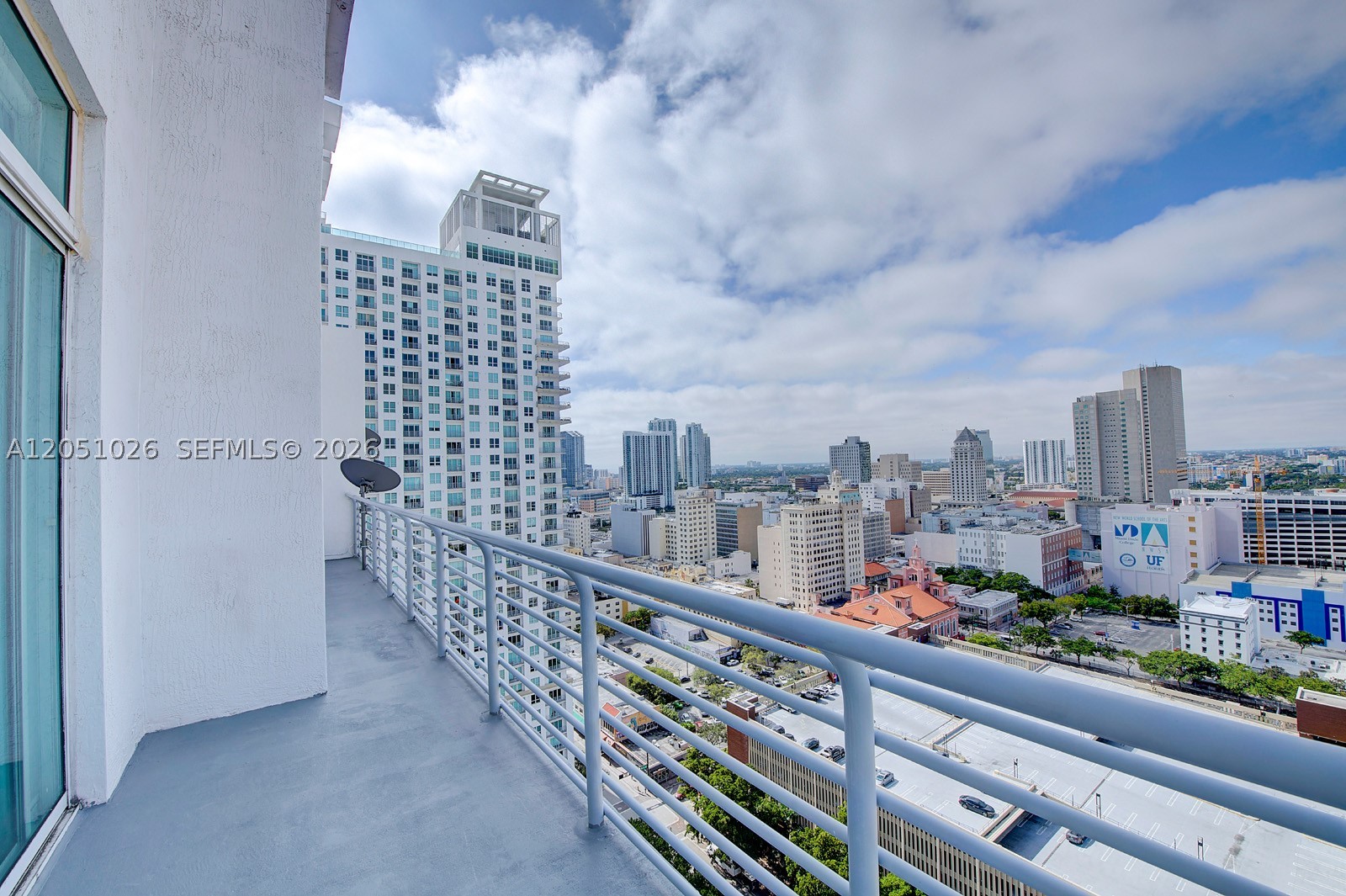 THE LOFT DOWNTOWN CONDO - Residential Lease