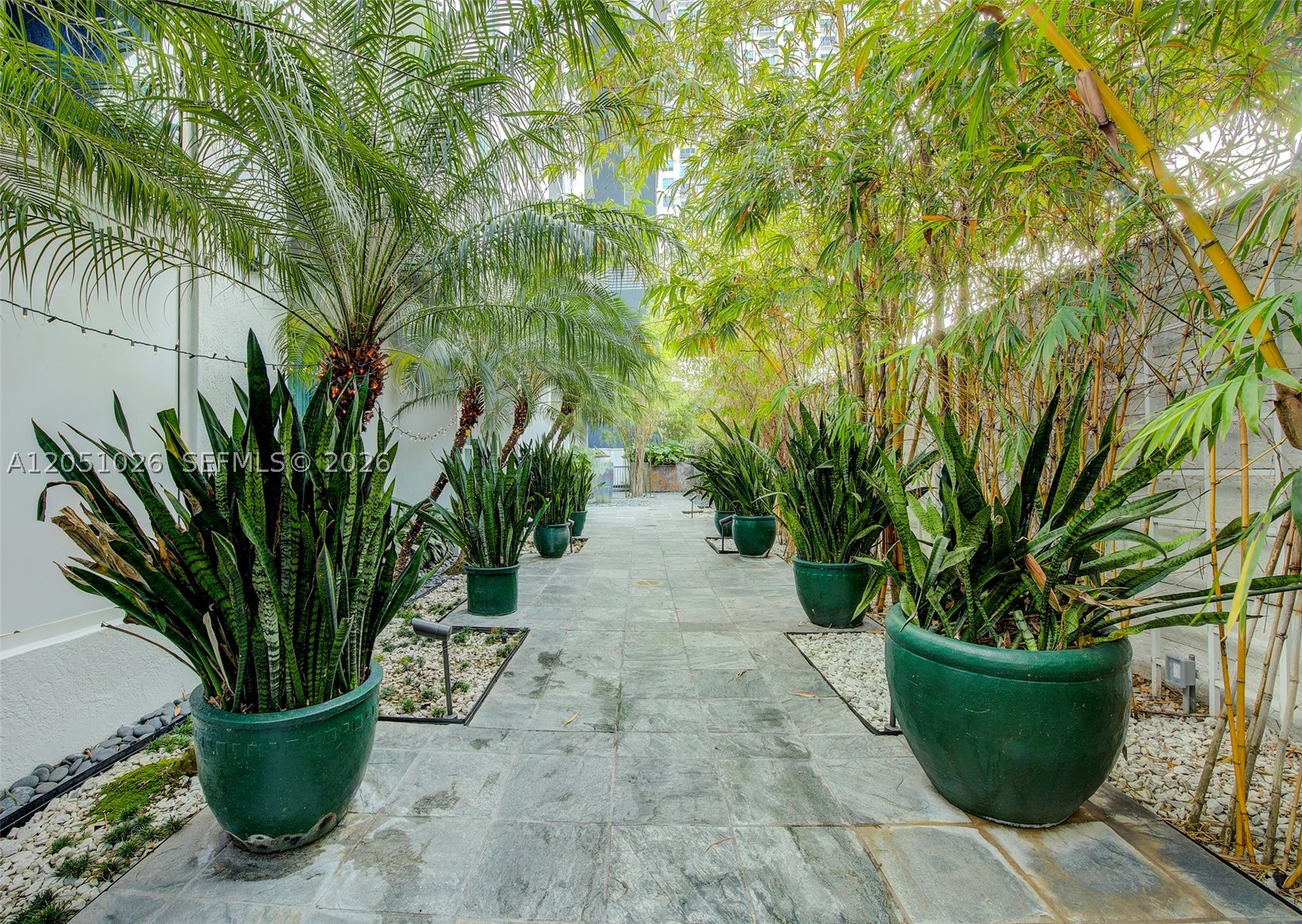 THE LOFT DOWNTOWN CONDO - Residential Lease