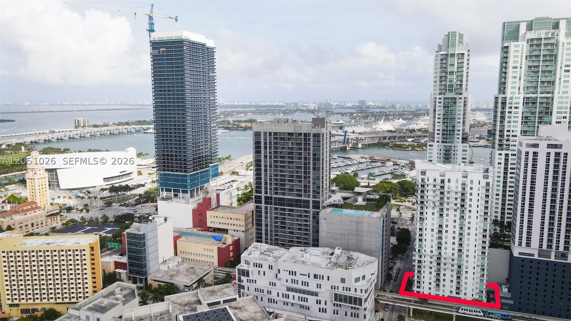 THE LOFT DOWNTOWN CONDO - Residential Lease
