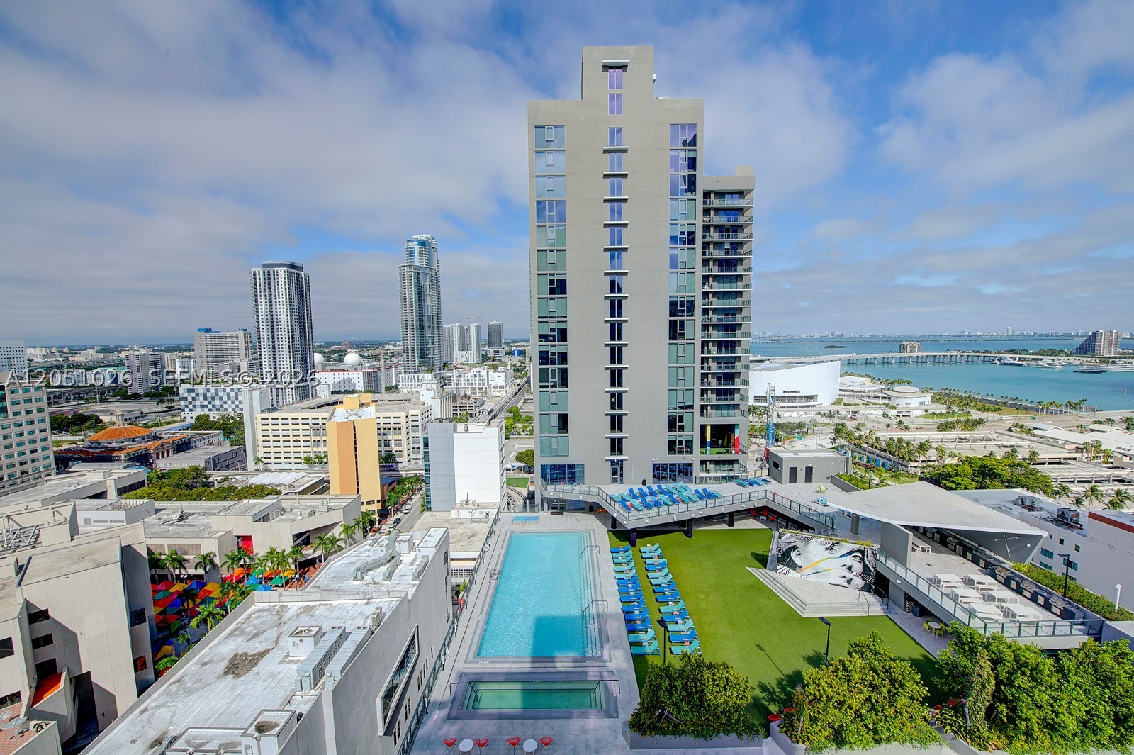 THE LOFT DOWNTOWN CONDO - Residential Lease