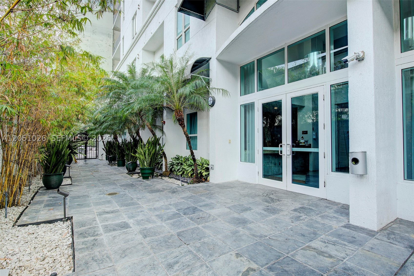 THE LOFT DOWNTOWN CONDO - Residential Lease