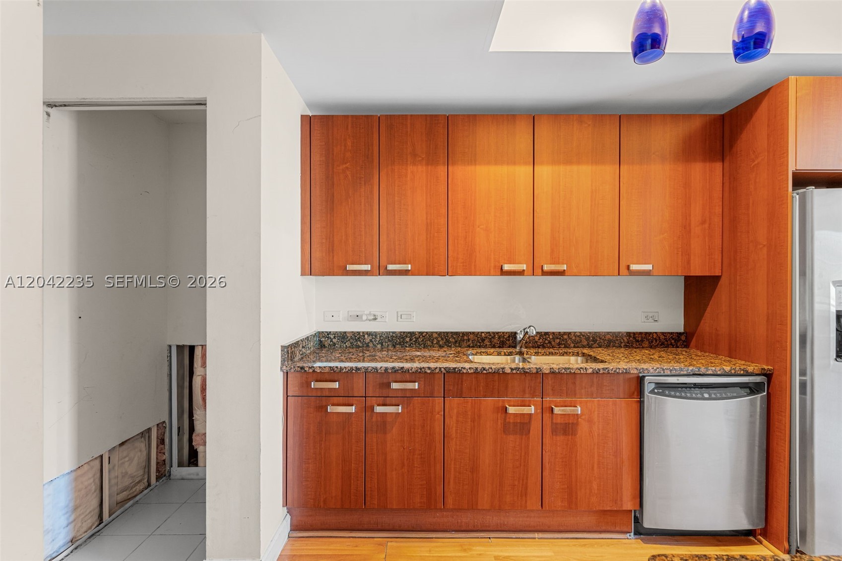 ISLAND CITY LOFTS CONDO - Residential