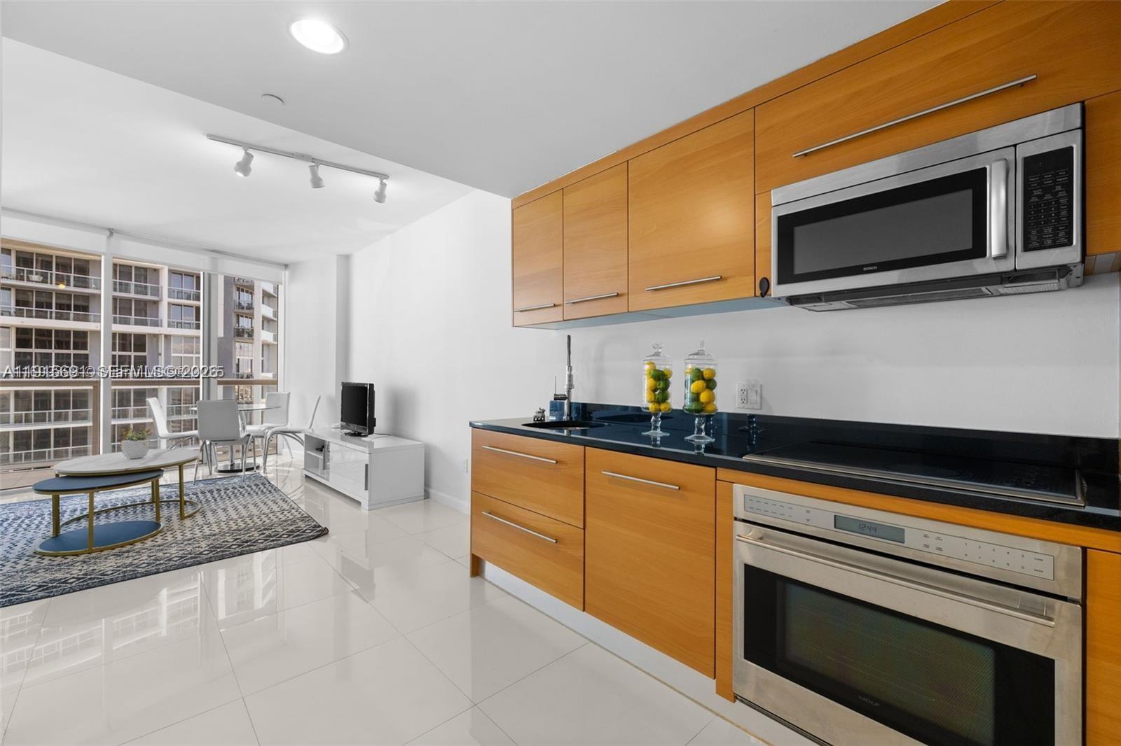 ICON BRICKELL NO TWO - Residential