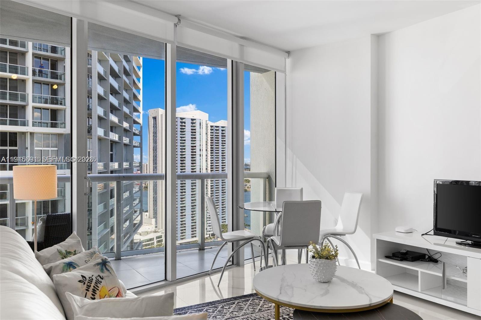 ICON BRICKELL NO TWO - Residential