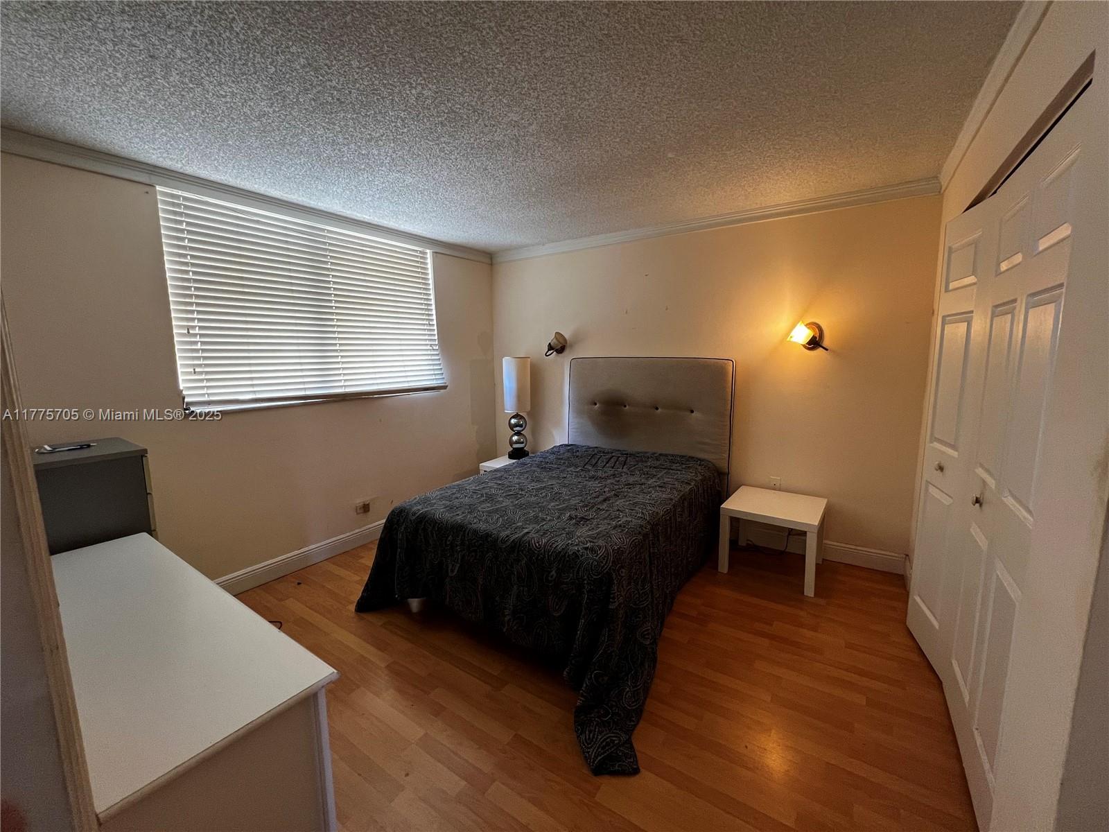 ROYAL OAKS CONDO - Residential