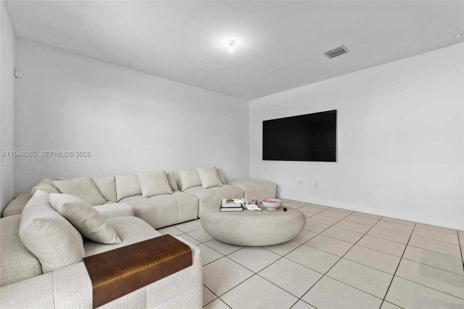KENDALL ASSEMBLAGE - Residential