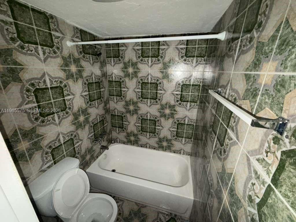TOWN SQUARE CONDO - Residential