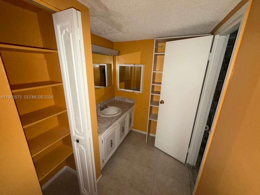 TOWN SQUARE CONDO - Residential