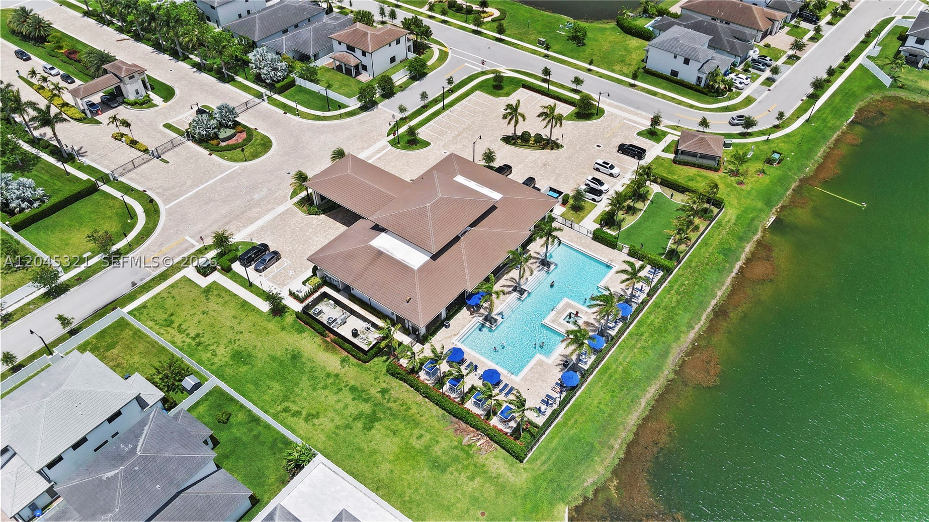 TUSCAN ISLES - Residential