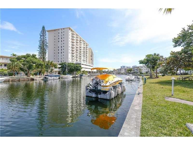 PARADISE BY THE SEA CONDO - Residential Lease