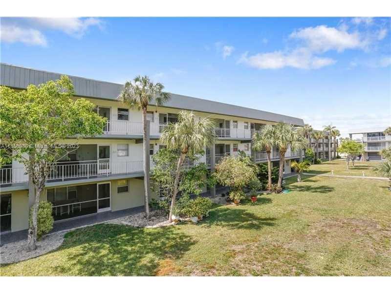 PARADISE BY THE SEA CONDO - Residential Lease