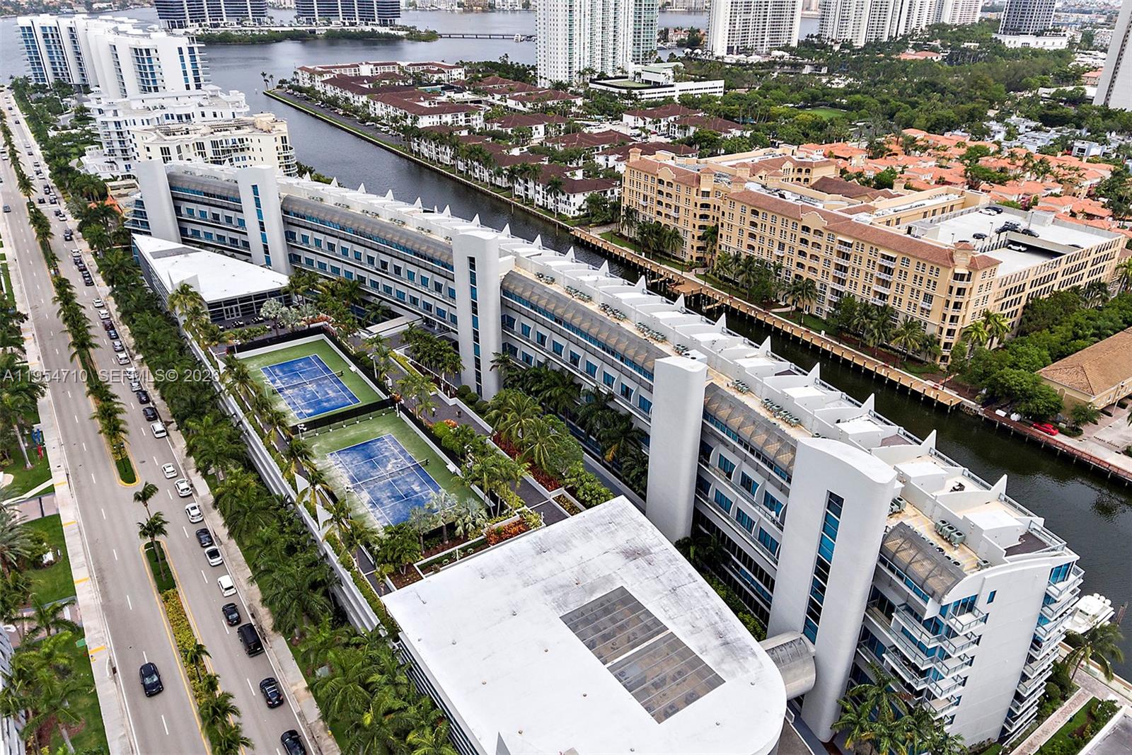ARTECH RESIDENCES AT AVEN - Residential