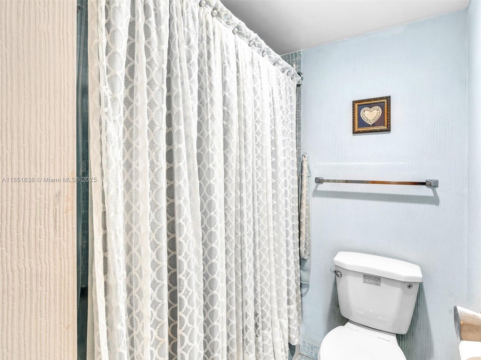 AVENTURA ELDORADO CONDO - Residential