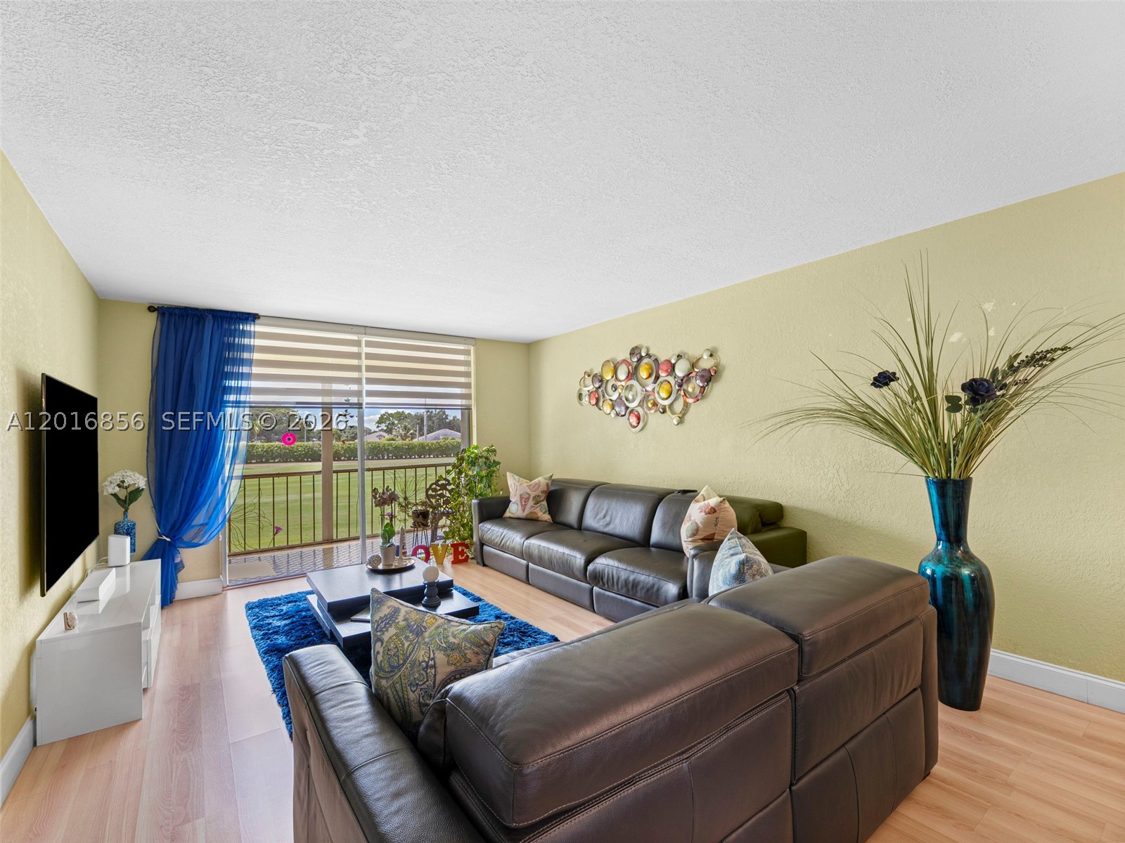 Beautifully maintained 2-bedroom, 2-bathroom condo located on the second floor in the desirable 55+ community of Hollybrook Golf & Tennis Club. This inviting residence offers a serene garden view, perfect for enjoying your morning coffee in a peaceful setting. The unit features a bright and functional layout with updated stainless steel appliances, along with a newer A/C and water heater (both 2024), providing comfort and peace of mind. Pride of ownership is evident throughout. Enjoy resort-style living with access to golf, tennis, pools, clubhouse, fitness center, and more. Conveniently located near shopping, dining, and major highways. Schedule your showing today.