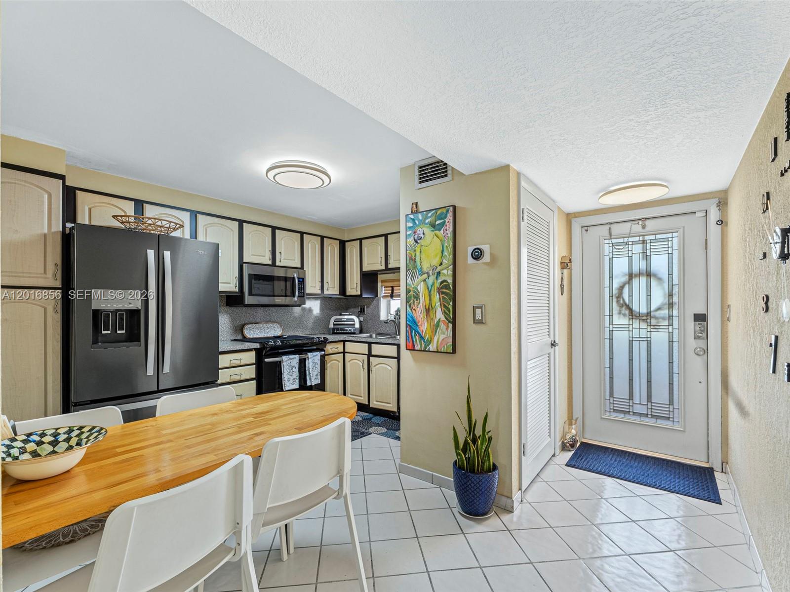 HOLLYBROOK GOLF AND - Residential