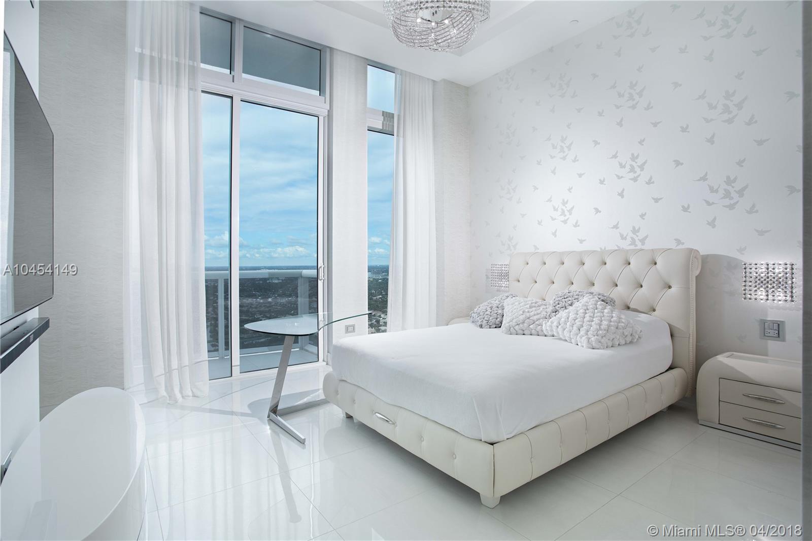 2711 HOLLYWOOD BEACH COND - Residential