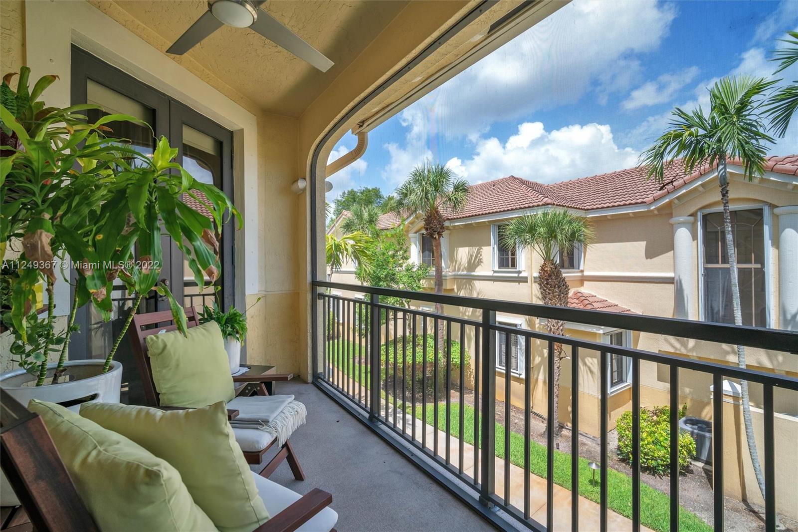 MARIPOSA POINTE AT WESTON - Residential