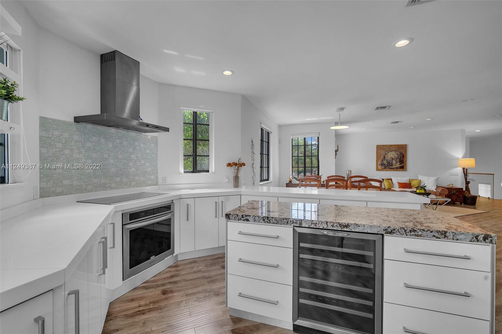 MARIPOSA POINTE AT WESTON - Residential