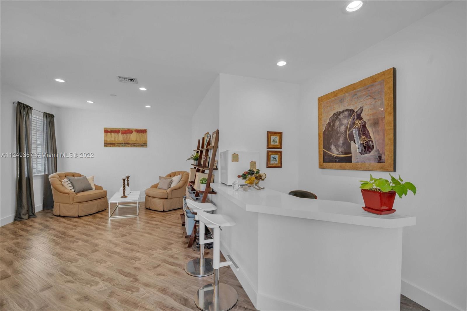 MARIPOSA POINTE AT WESTON - Residential