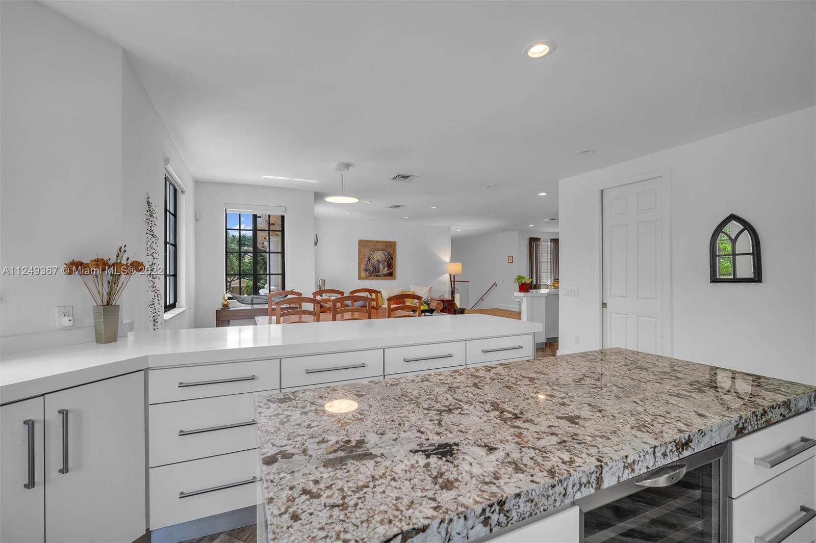 MARIPOSA POINTE AT WESTON - Residential