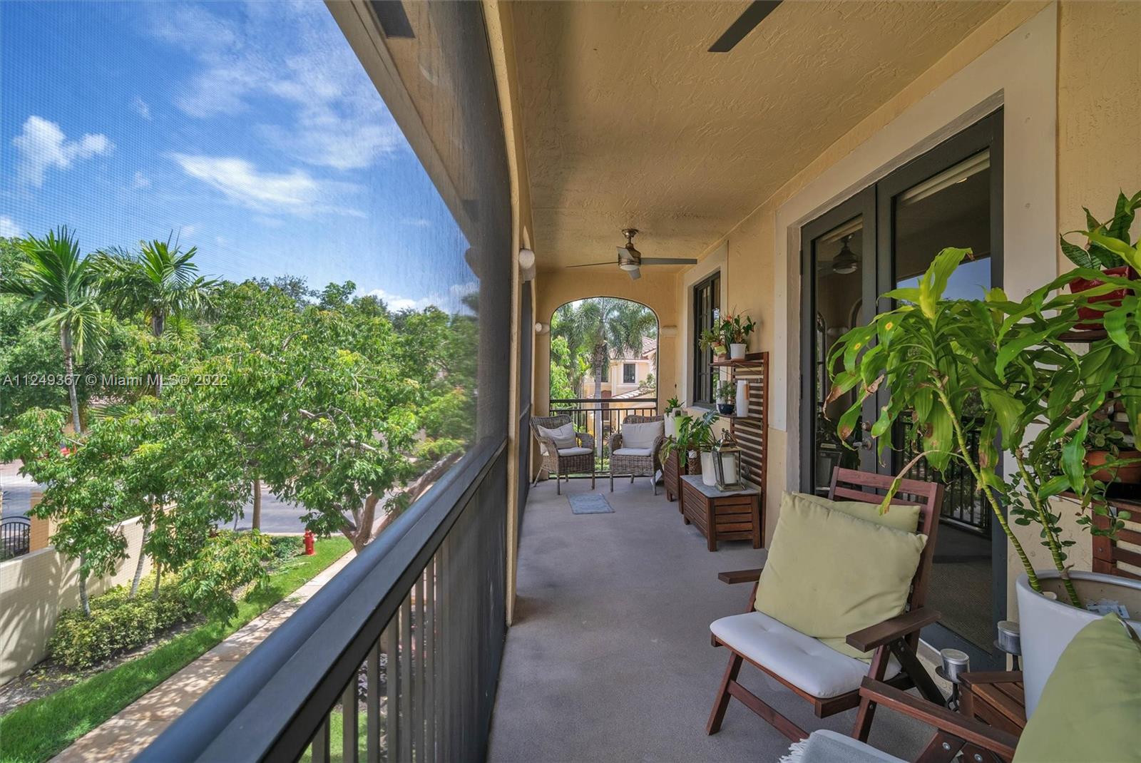 MARIPOSA POINTE AT WESTON - Residential